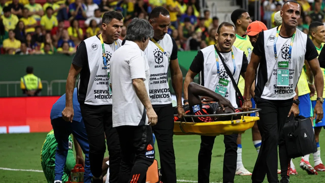 Galatasaray'ın yıldızına büyük şok! Sapasağlam olduğu maçta forma giyemeyecek