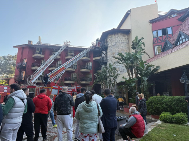 5 yıldızlı otelde korkutan yangın, 15 kişi hastaneye kaldırıldı
