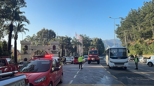 5 yıldızlı otelde korkutan yangın, 15 kişi hastaneye kaldırıldı