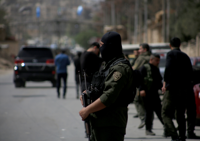 PKK/YPG'li teröristler Halep'ten çekilmeye devam ediyor