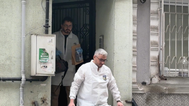 Bodyguard evinde ölü bulundu! Ağzı ve burnu kan içinde, göğsünde meyve bıçağı Bodyguard evinde ölü bulundu! Ağzı ve burnu kan içinde, göğsünde meyve bıçağı