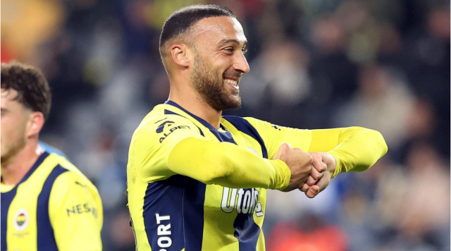 Yeni sezonda Fenerbahçe'de olmayacaklar! Jose Mourinho, 11 futbolcunun biletini kesti