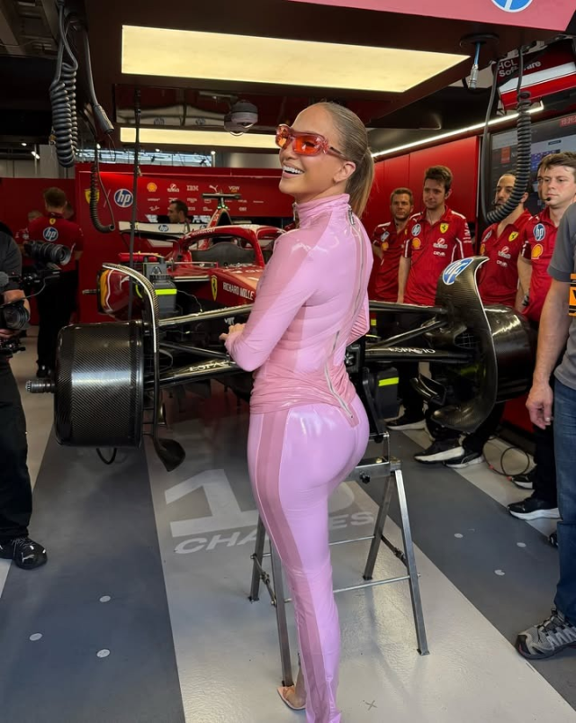 Jennifer Lopez'in Arabistan konseri ülkeyi karıştırdı