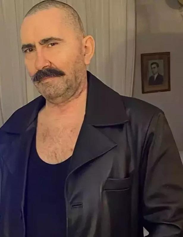 Peker Açıkalın'dan kötü haber! Hastane odasından son halini paylaştı