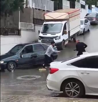 Pompalı tüfekle saldırdı, silah tutukluk yapınca ortada kaldı