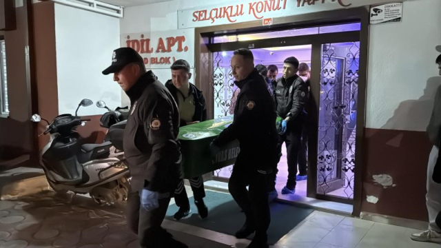 2 kardeş evlerinde ölü bulundu, polis maske ve gözlüklü şüpheliyi arıyor