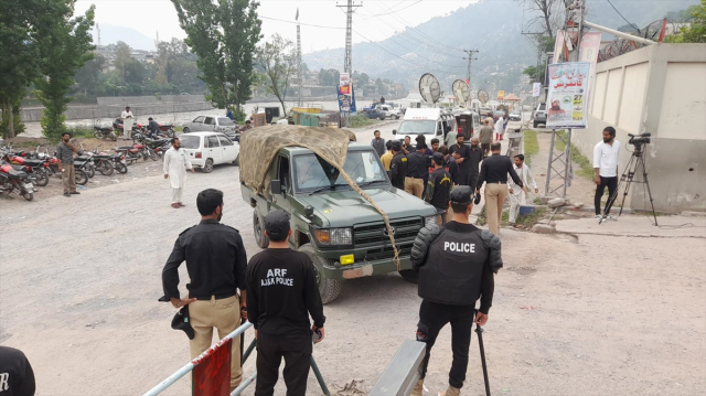 Hindistan Pakistan'ı füzelerle vurdu, ölü sayısı 26'ya yükseldi