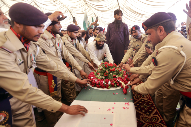 Hindistan-Pakistan savaşında can kaybı 31'e yükseldi