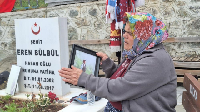 Eren Bülbül'ün annesi Ayşe Bülbül, PKK'nın silah bırakmasını değerlendirdi