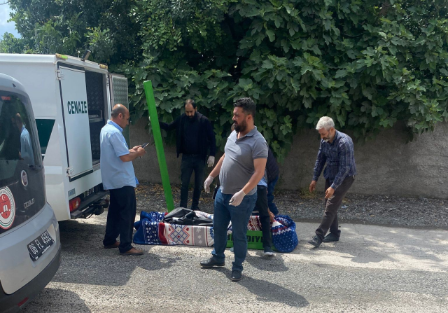 Annesini dövüp boğarak öldürdü