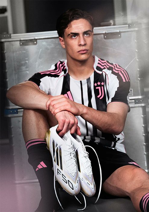Juventus yeni sezon formalarını tanıttı! Başrolde Kenan Yıldız var
