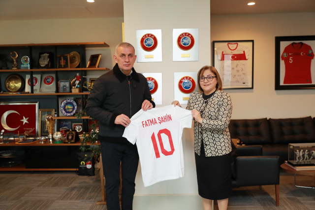 TFF Başkanı İbrahim Hacıosmanoğlu'nu şaşırtan teklif! Direkt kabul etti