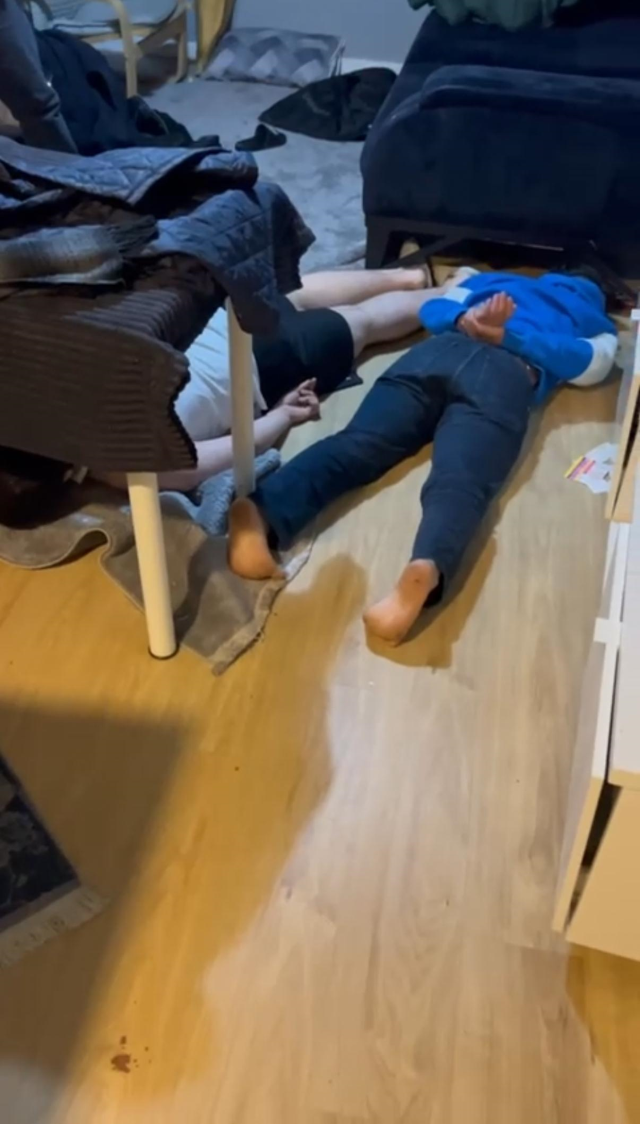 Tetikçi tutup eşinin kuyumcu dükkanı kurşunlattı