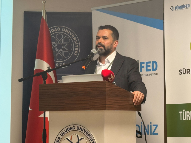 Ekrem Teymur: 'Tarımda Yapay Zekâ Tsunami Gibi Geliyor Ekrem Teymur: 'Tarımda Yapay Zekâ Tsunami Gibi Geliyor