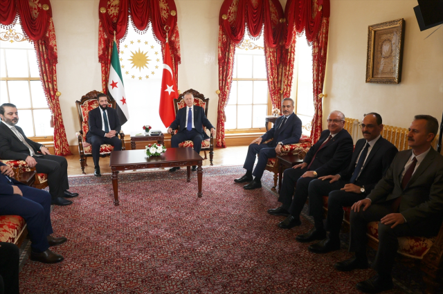 Dolmabahçe'de Suriye zirvesi! İşte Erdoğan-Şara görüşmesinde ele alınan konular Dolmabahçe'de Suriye zirvesi! İşte Erdoğan-Şara görüşmesinde ele alınan konular