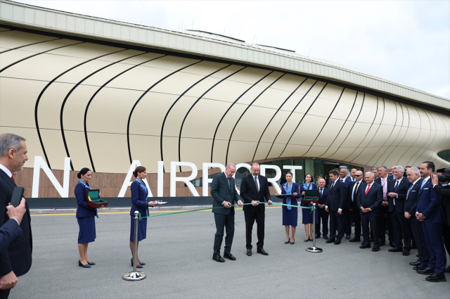 Cumhurbaşkanı Erdoğan ve Aliyev, Laçın Havalimanı'nın açılışını yaptı