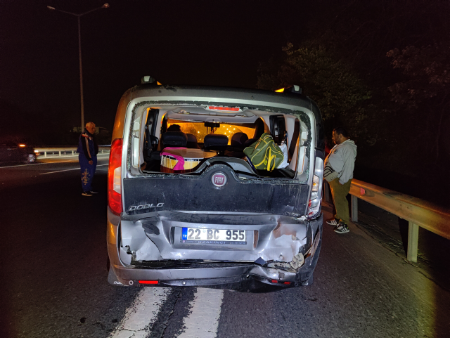 Köprü trafiğini kilitleyen kaza! 5 araç birbirine girdi