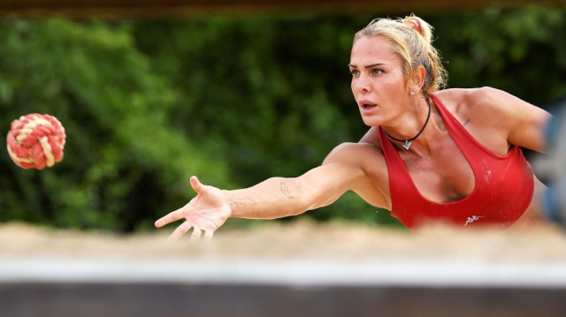 Yasak aşk dedikodusu Survivor'u karıştırdı! Nagihan Karadere tarafını belli etti Yasak aşk dedikodusu Survivor'u karıştırdı! Nagihan Karadere tarafını belli etti
