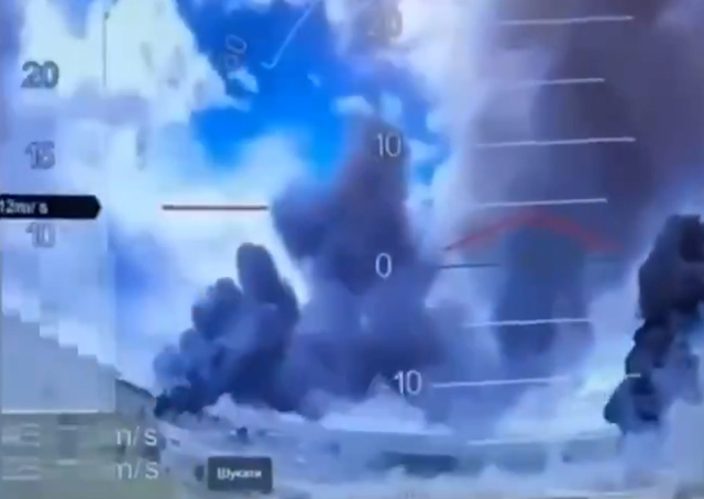 Ukrayna, nükleer taşıyabilen 40'dan fazla Rus uçağını dronlarla imha etti