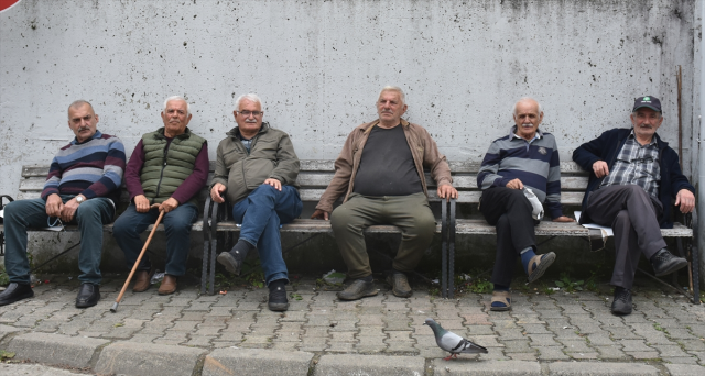 Bu köyün yarısı Türkiye'de yarısı komşuda