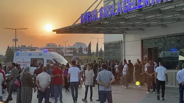 Tarsus'ta eve silahlı baskın: 2 ölü, 2 yaralı Tarsus'ta eve silahlı baskın: 2 ölü, 2 yaralı