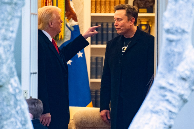 Trump'tan Elon Musk'a gözdağı: Demokratları desteklerse ciddi sonuçları olur! Trump'tan Elon Musk'a gözdağı: Demokratları desteklerse ciddi sonuçları olur!