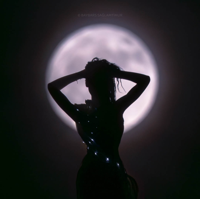 Çilek dolunayı Aladağlar'da sanatla buluştu Çilek dolunayı Aladağlar'da sanatla buluştu