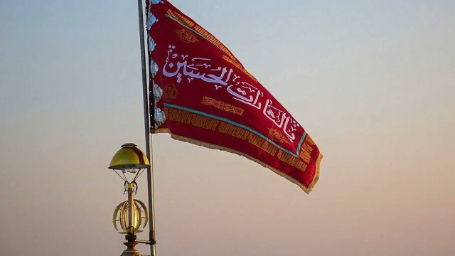 İran'dan intikam mesajı! Kırmızı bayrak göndere çekildi