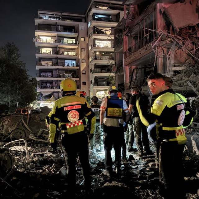 İran, üç ülkeyi açıkça uyardı: İsrail'e yardım ederseniz vururuz