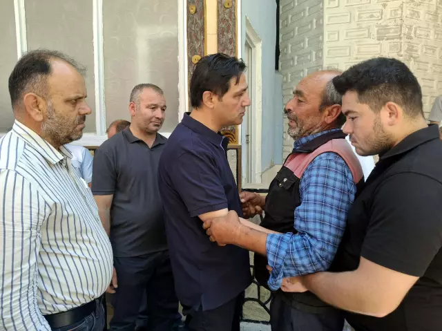 Traktör kazasında hayatını kaybeden gencin cenazesi yüzlerce kişinin katılımıyla toprağa verildi