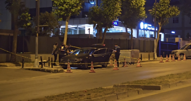 Dilan Polat'ın korumasına hastane önünde silahlı saldırı Dilan Polat'ın korumasına hastane önünde silahlı saldırı