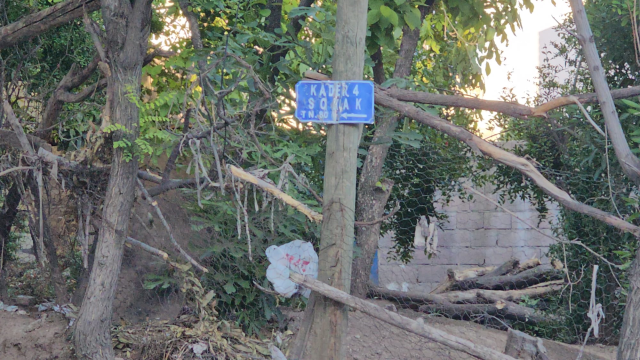 Uyuyan çocuklarını bıçaklayıp kendini ağır yaraladı Uyuyan çocuklarını bıçaklayıp kendini ağır yaraladı