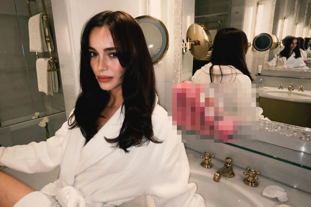 Hafsanur Sancaktutan'dan bornozlu banyo paylaşımı Hafsanur Sancaktutan'dan bornozlu banyo paylaşımı