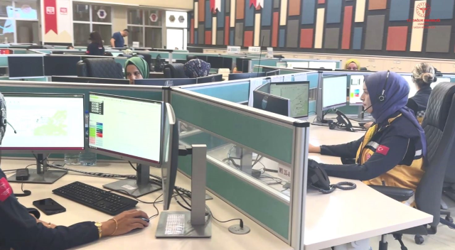 Acil tıp teknisyeni telefonda hayat kurtardı, o anlar çağrı merkezinin kayıtlarına yansıdı
