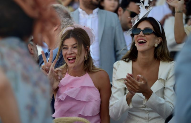 Gazi'de Zafer Cutha'nın Türk Atçılığının Derbisinde Muhteşem Fina