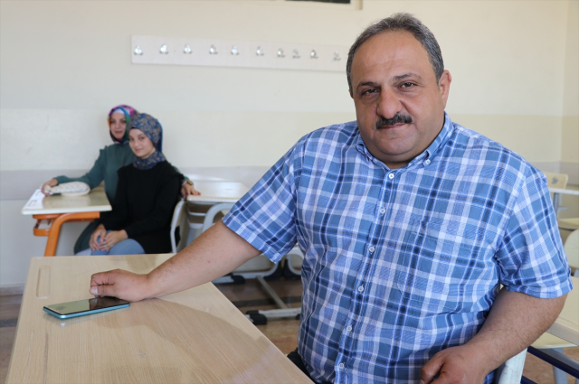 6 Şubat'ta kaybettiği babasına verdiği sözü tuttu, LGS'den tam puan aldı