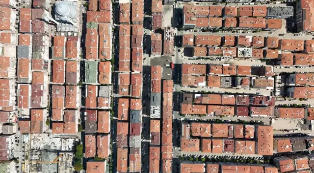 Başkan fenomenliğe odaklandı, Güngören yeşilsiz kaldı