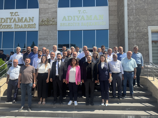 Adıyaman Belediyesi'nde yeni başkanvekili seçildi! AK Parti ve YRP'liler CHP adayına oy verdi
