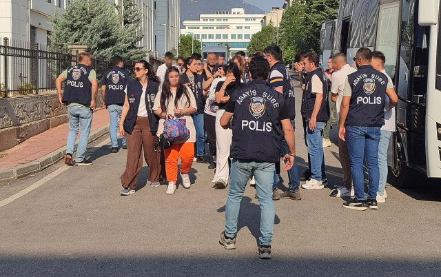 Eskort dolandırıcılığına ikinci dalga operasyonu: 9 tutuklama