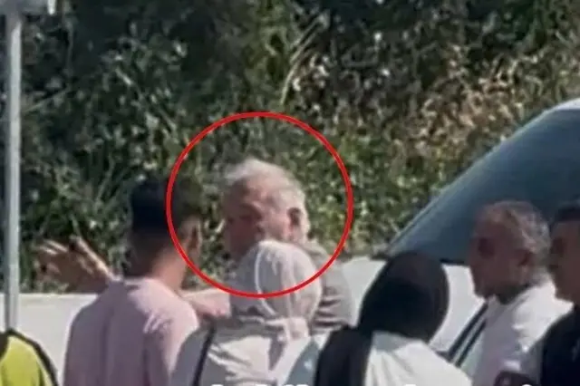 İlber Ortaylı'nın da içinde bulunduğu araç kaza yaptı