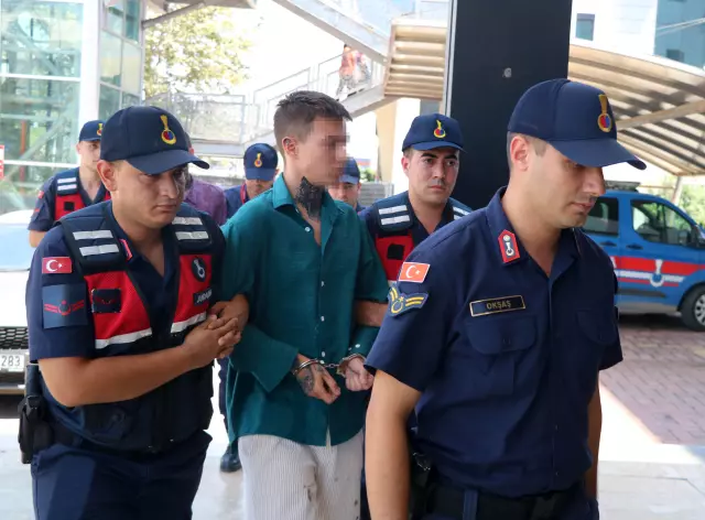Alanya'da bıçaklı kavgada Rus kadın hayatını kaybetti