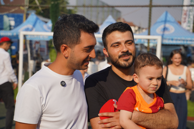 Kanseri Yenen Yasin, Halı Sahada Zaferini Kutladı