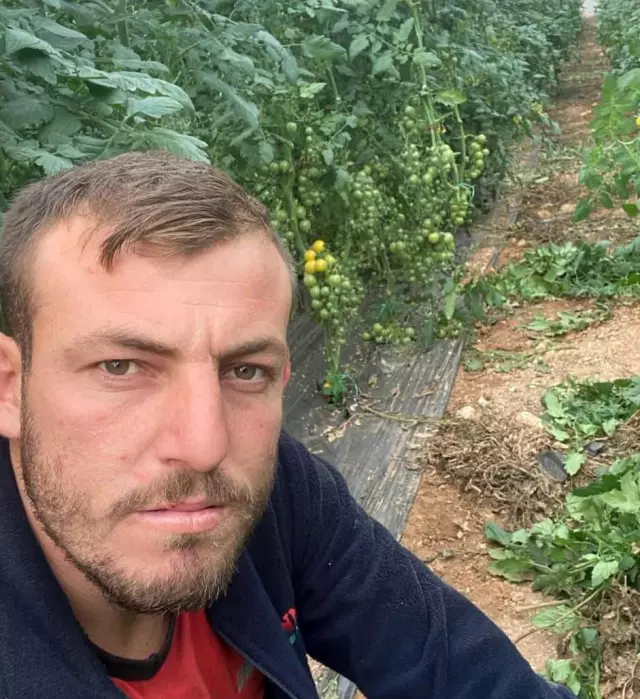 Ölmeden kendini bıçaklayanın adını verdi: Bağırsakları dışına çıkmıştı