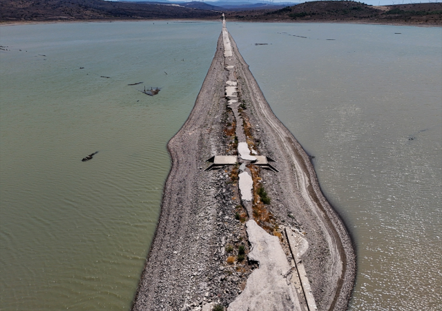 İzmir'de su kesintileri başlıyor: İşte kesintiden etkilenecek ilçeler ve tarihler