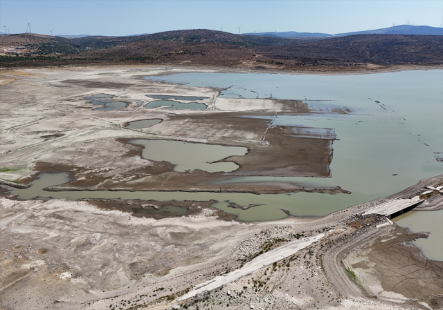 İzmir'de su kesintileri başlıyor: İşte kesintiden etkilenecek ilçeler ve tarihler