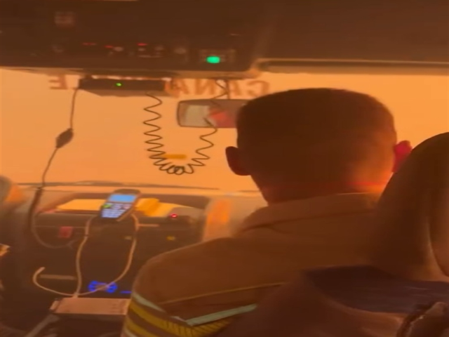 Çanakkale'de ekipler yangının ortasında kalmış! İşte dehşet anları Çanakkale'de ekipler yangının ortasında kalmış! İşte dehşet anları