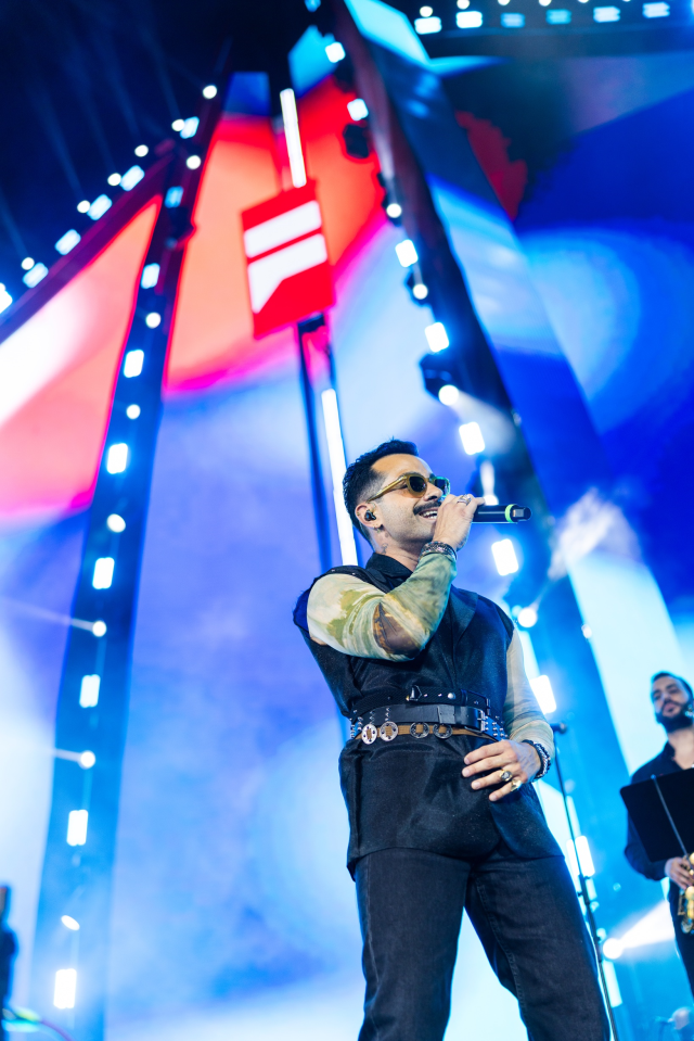 Cem Adrian, Gökhan Türkmen, Hande Yener, Kubat, Melek Mosso ve Nükhet Duru Sahnedeydi