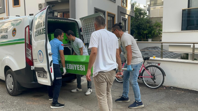 Kiralık evde kan donduran cinayet! Emlakçıyı arayıp itiraf etti