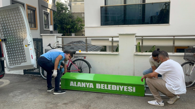 Kiralık evde kan donduran cinayet! Emlakçıyı arayıp itiraf etti