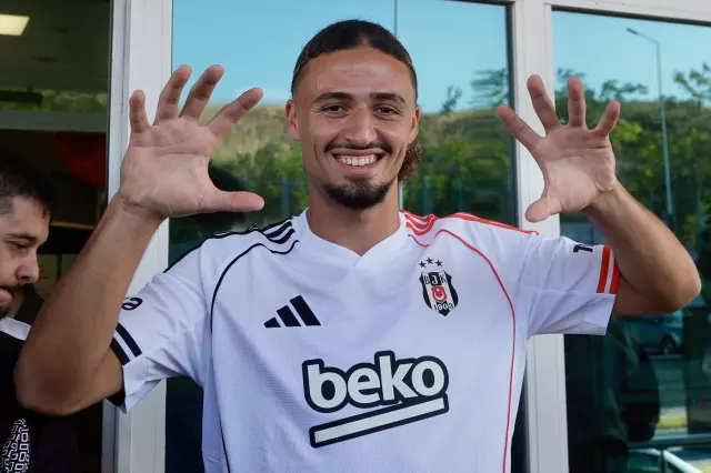 Uçak indi! Taylan Bulut, Beşiktaş'a imza atmak için İstanbul'da
